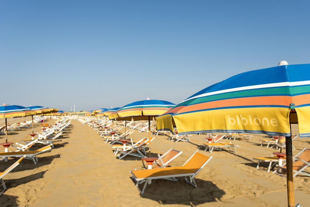 Apartment Gemini Con Piscina Bibione Exteriér fotografie